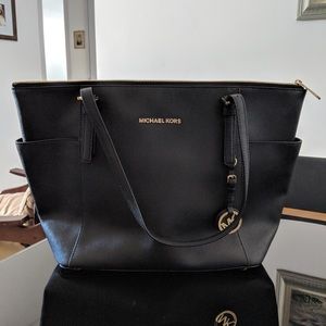 NWT Michael Kors Large Leather Tote